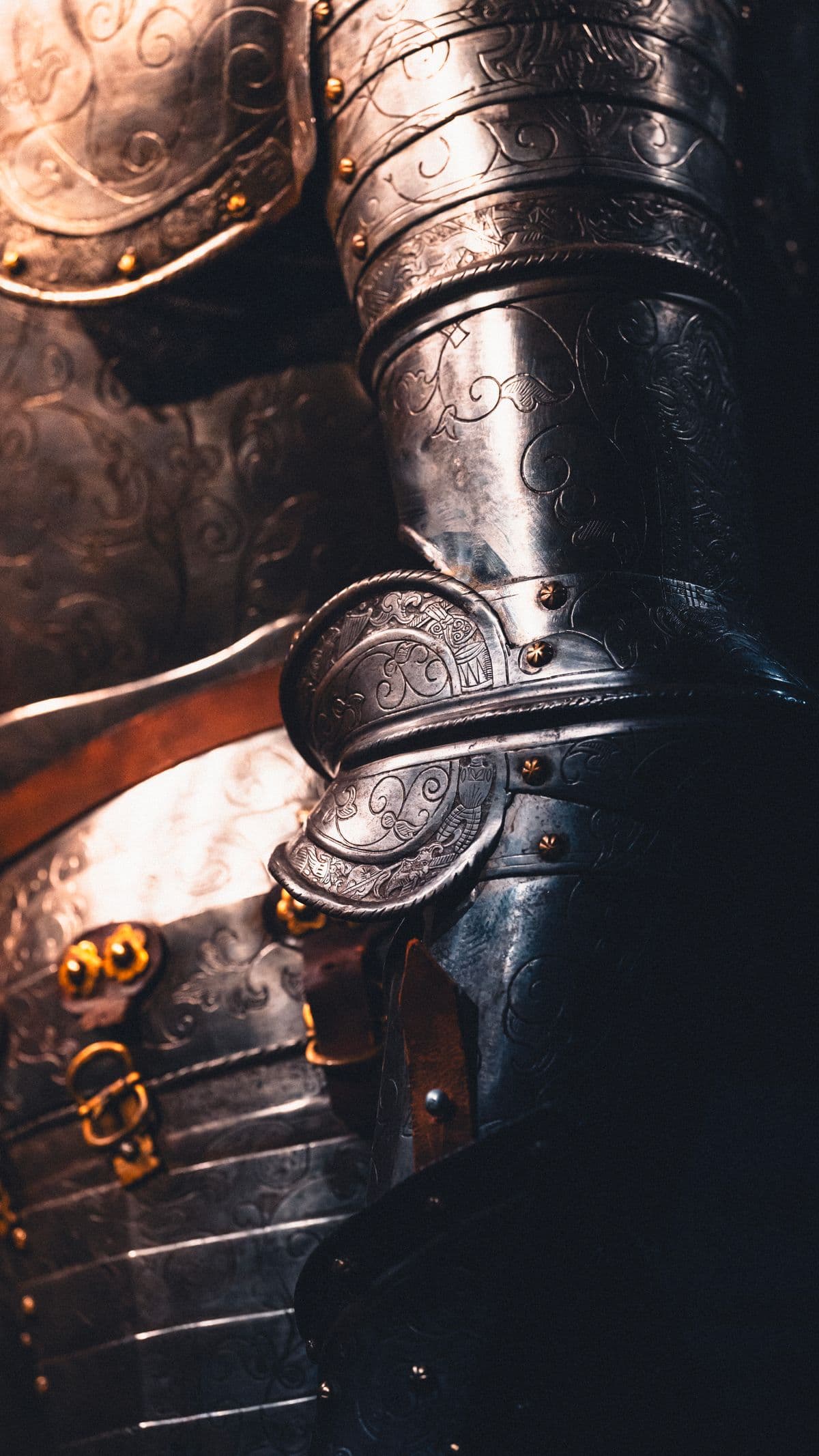 Cosplay shoulder pauldron armor piece, paint-ready